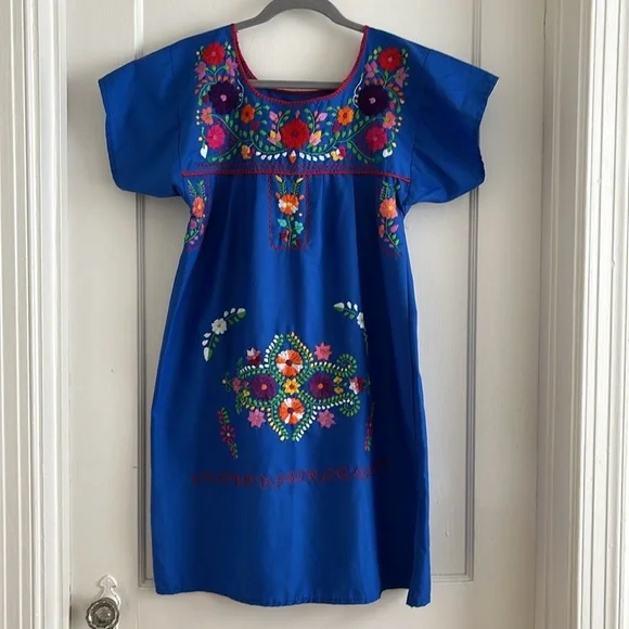 Vintage Mexican Huipil Hand Embroidered Puebla Dress Blue Floral Embroidery - Picture 2 of 11